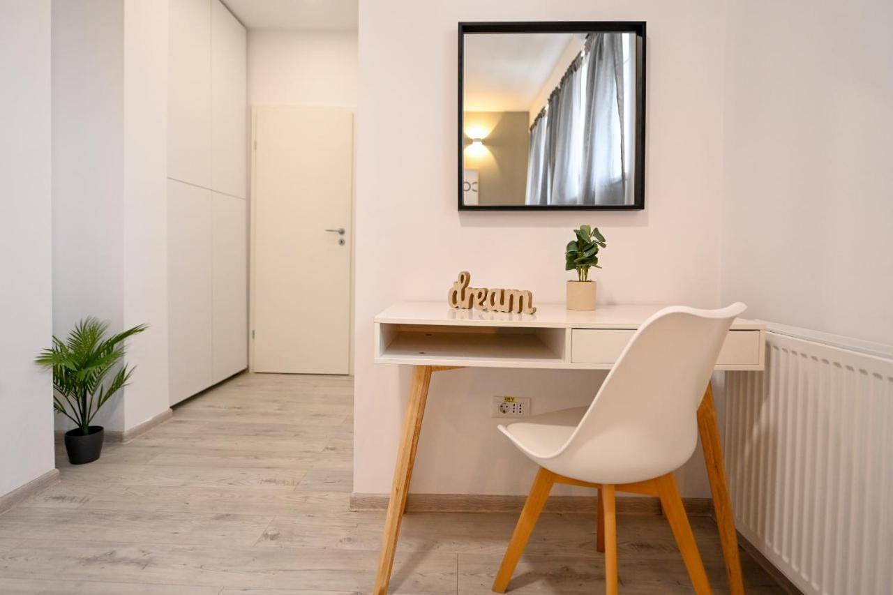 Splendid 2Br Apartment With Breathtaking Views Of Casa Poporului Bucarest Extérieur photo