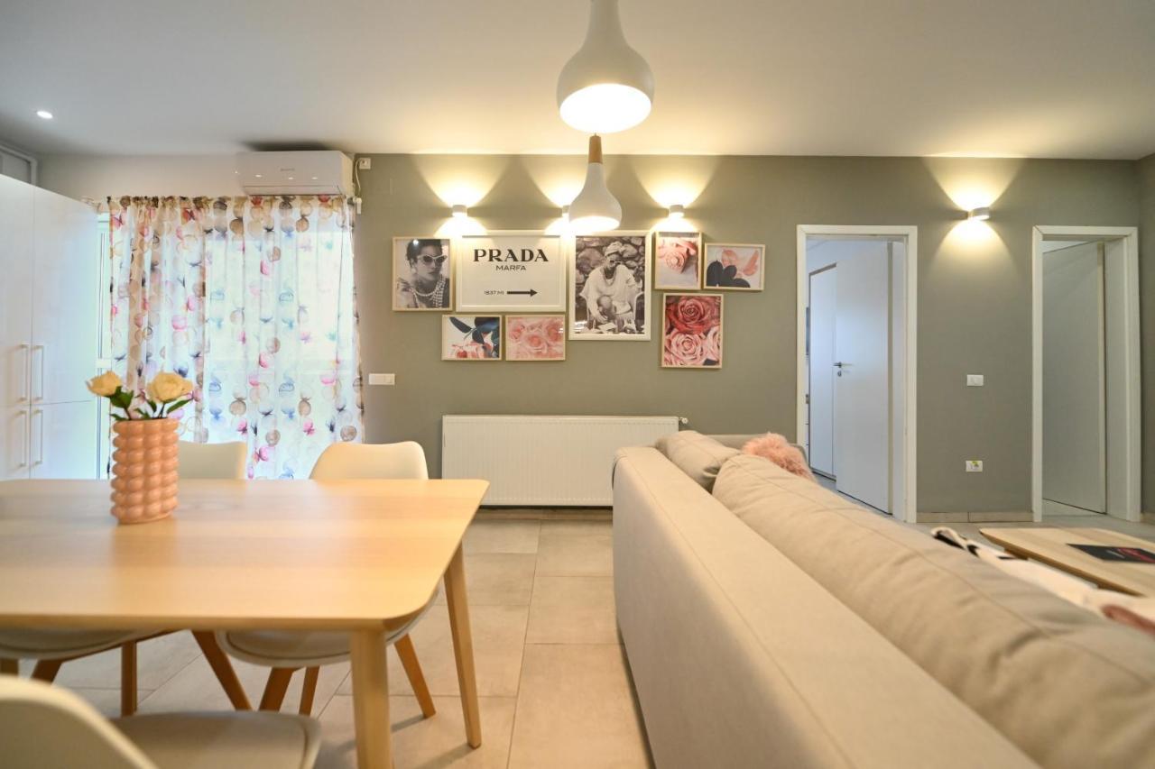 Splendid 2Br Apartment With Breathtaking Views Of Casa Poporului Bucarest Extérieur photo